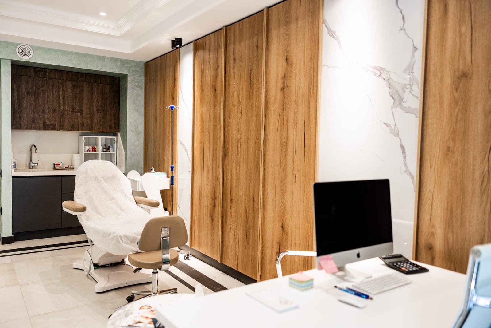 Farden Clinic interior — photo 2